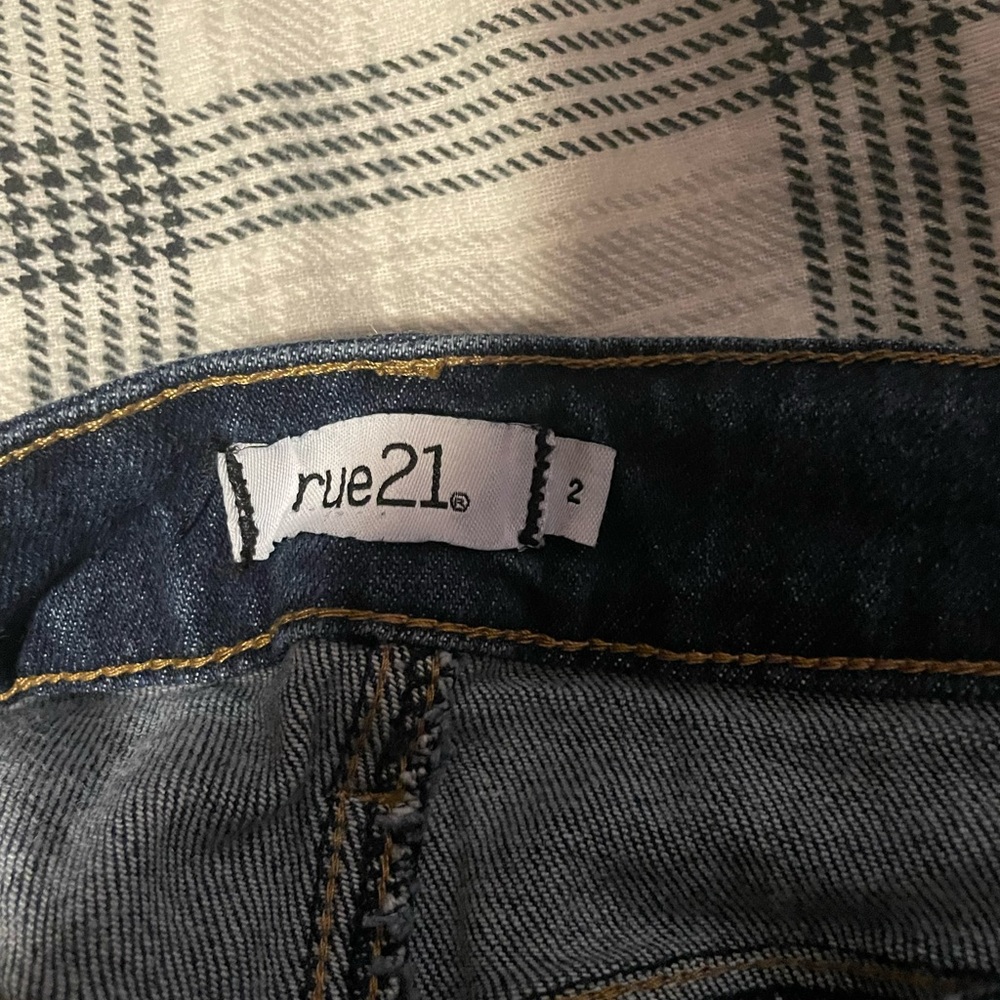 Jeans - Picture 2 of 2
